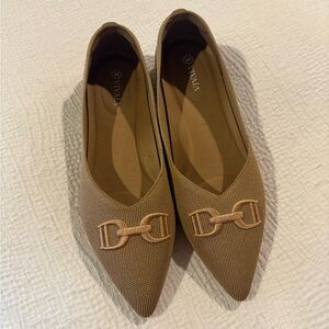 Vivaia Ena 2.0 Women’s Pointed Toe Flats ~ Nutmeg /Tan